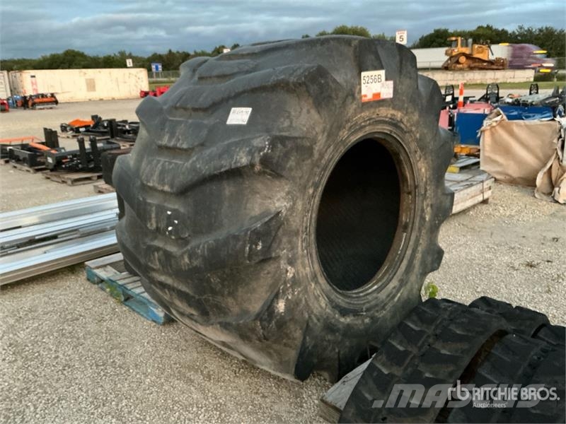 78X45.00-32 Tire Drugi deli