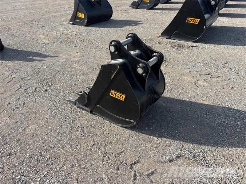 80CL 24 in Digging Excavator Bucket - Fits 50mm Ca Schaufeln