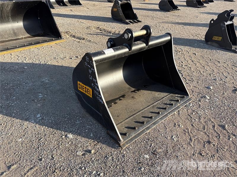  80CL 48 in Ditch Excavator Bucket - Fits 50mm Cat  Schaufeln