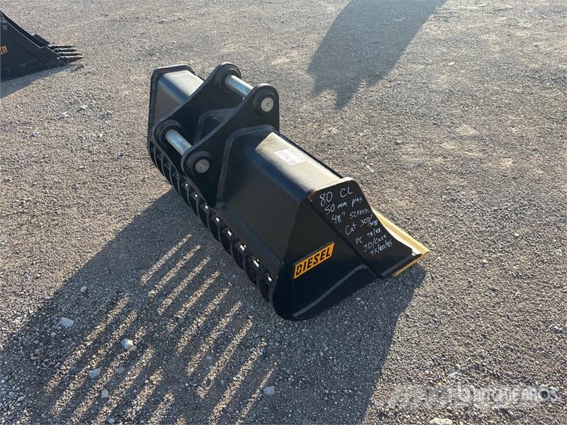 80CL 48 in Skeleton Excavator Bucket - Fits Cat 30 Schaufeln