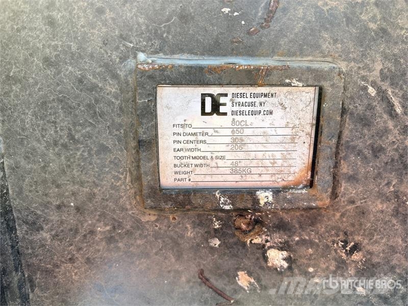  80CL 48 in Tilting Excavator Bucket - Fits Cat 307 Schaufeln