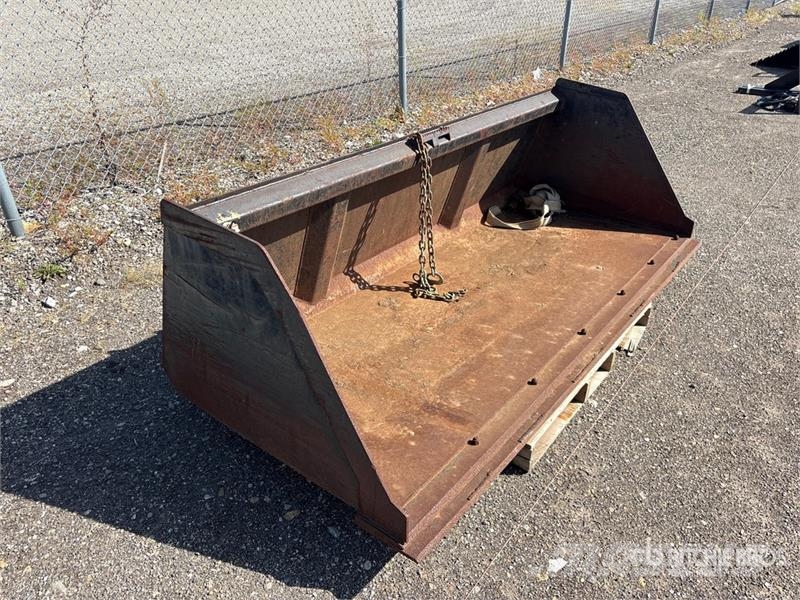  88 in General Purpose Skid Steer Bucket Žlice