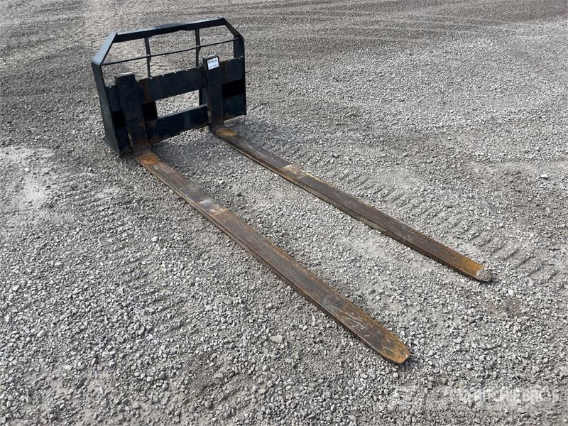 96 in Skid Steer Forks Fourche