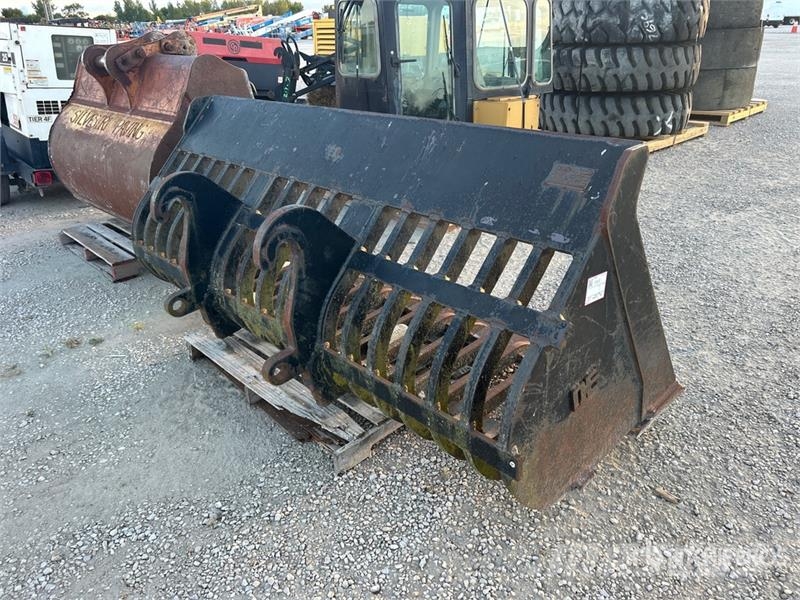 98 in Skeleton Wheel Loader Bucket Buckets
