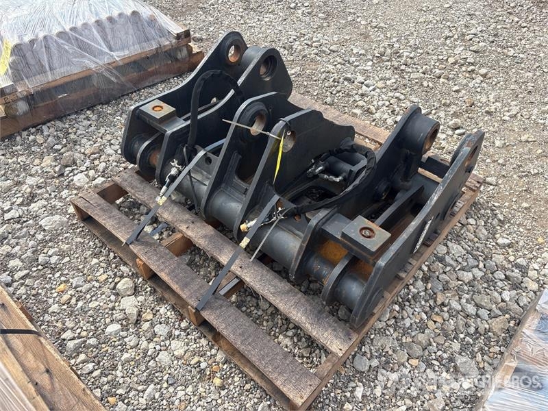 ACS 48 in Wheel Loader Quick Coupler - Fits Hitachi ZW Gradbeništvo - drugo