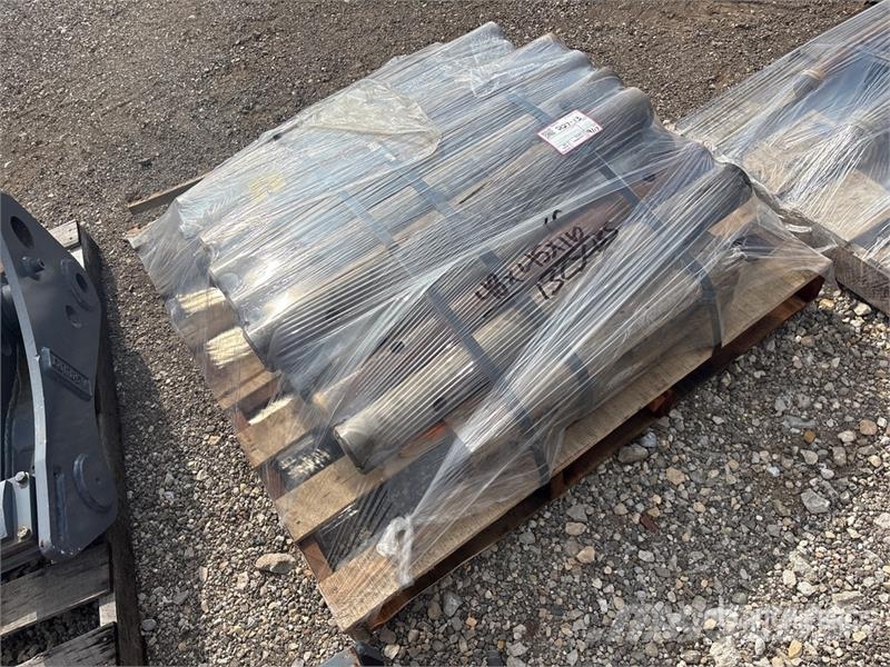 ACS of (1) Pallets of ACS Excavator Pins Muut