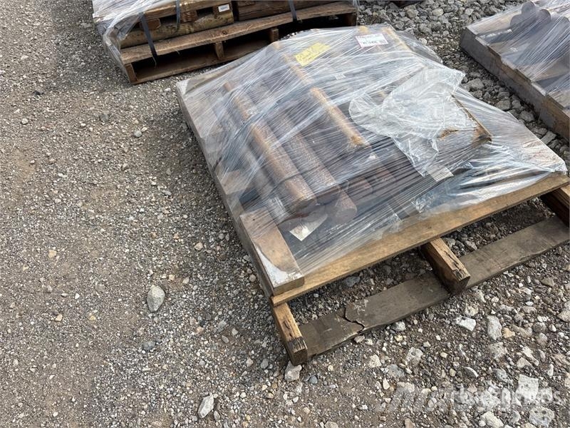 ACS of (1) Pallets of ACS Excavator Pins Muut
