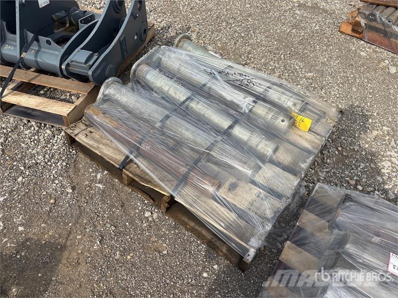 ACS of (1) Pallets of ACS Excavator Pins Muut