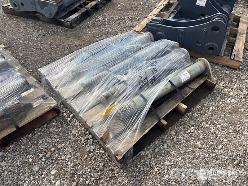 ACS of (1) Pallets of ACS Excavator Pins Muut