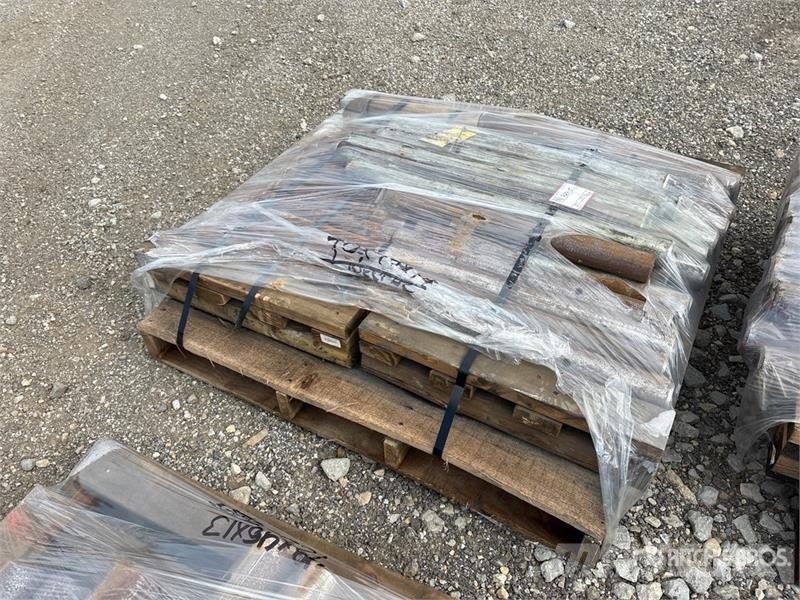 ACS of (1) Pallets of ACS Excavator Pins Muut