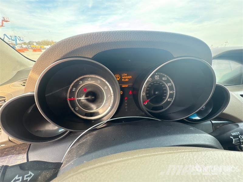 Acura MDX سيارات