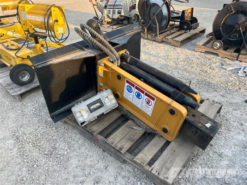 AGROTK SSHH680 Skid Steer Breaker 破碎锤