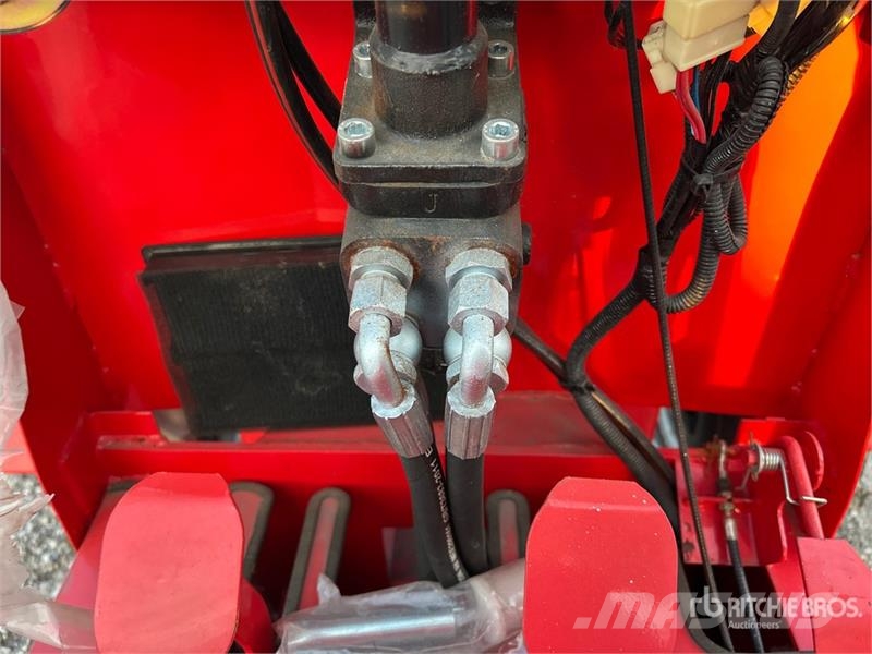 AGT KRW23 Wheel Loader Gumikerekes homlokrakodók