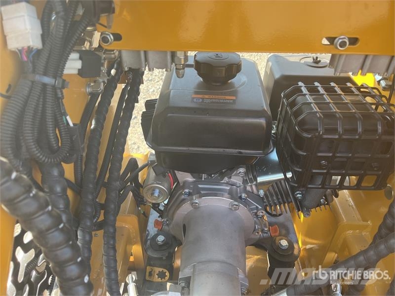 AGT MX-MRT14 Mini Compact Track Loader (Unused) Carregadoras de direcção deslizante