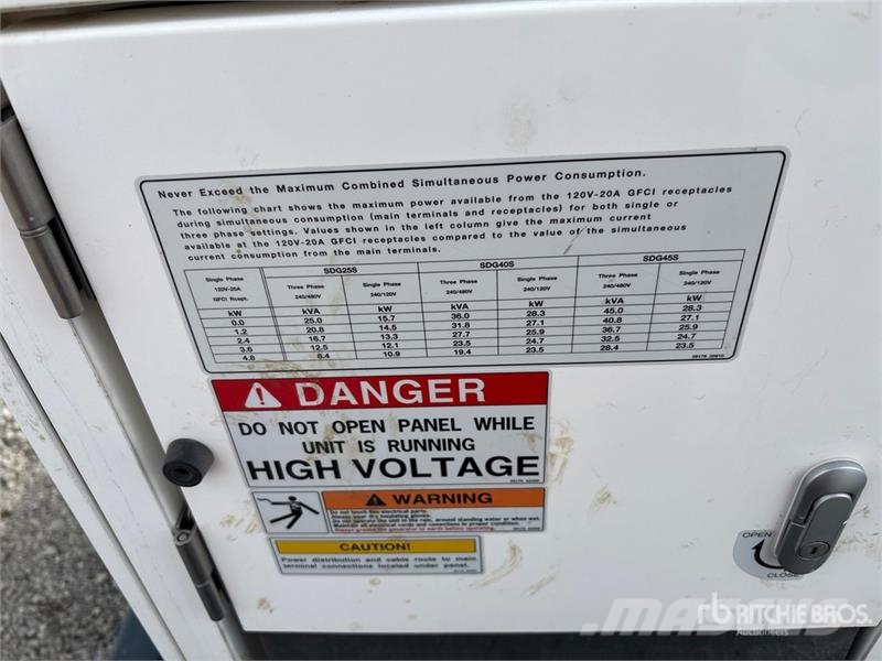 Airman SDG45S-8E2 45 kVA Mobile Generator Set Diesel Generatorer