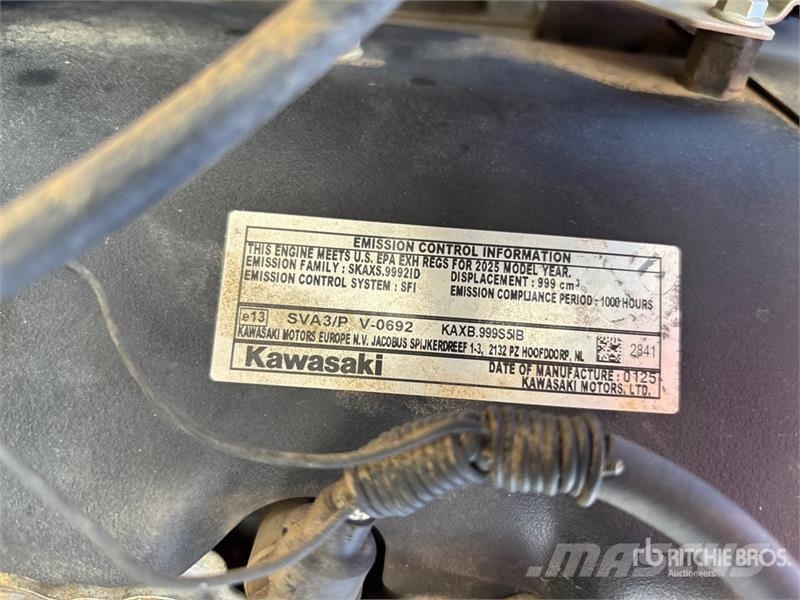Altoz TRX 766I Zero-Turn Lawn Mower ركوب الحشائش