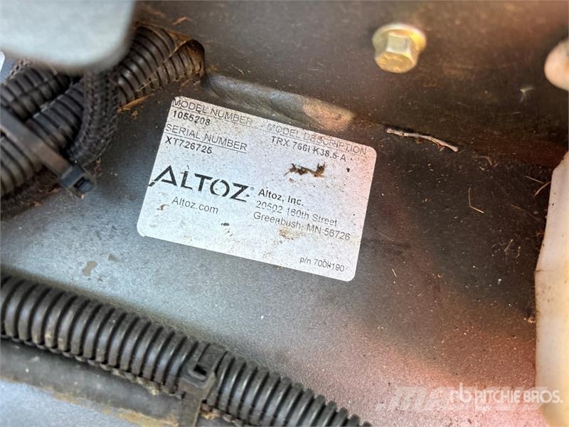 Altoz TRX 766I Zero-Turn Lawn Mower ركوب الحشائش