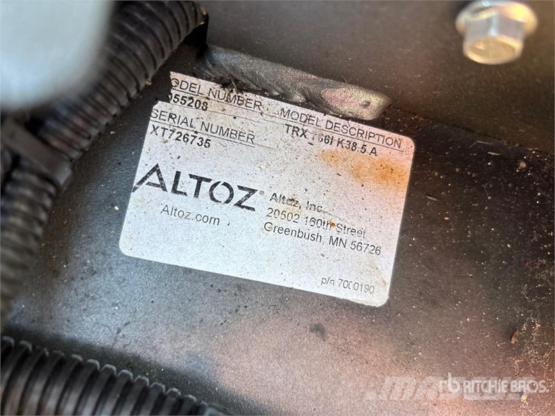 Altoz TRX766I Zero-Turn Lawn Mower Mauriņa traktors