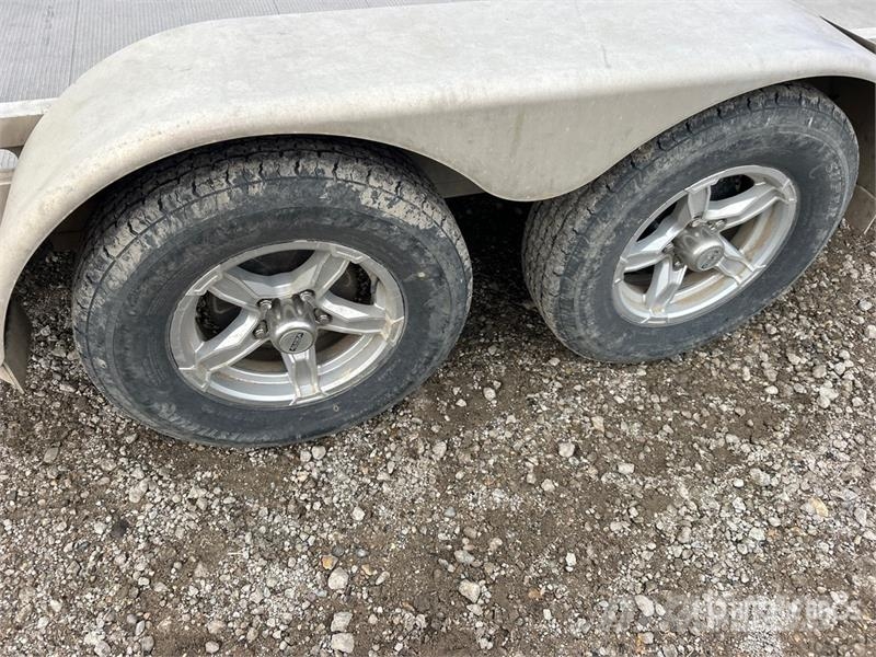 Aluma ALUL7816BY 16 ft T/A Equipment Trailer Prikolice za prevoz vozil