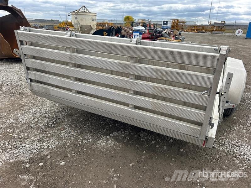 Aluma ALUL7816BY 16 ft T/A Equipment Trailer Prikolice za prevoz vozil