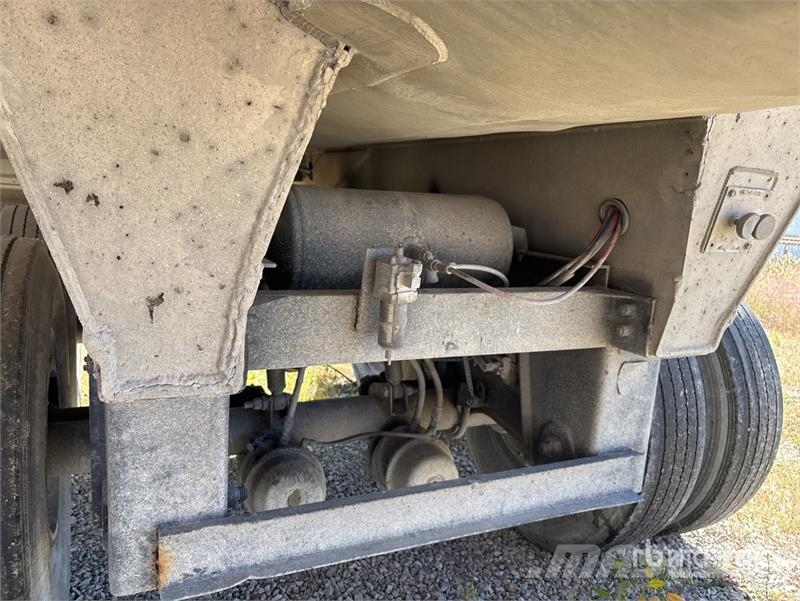  Alumatech 38 ft 0 in T/A End Dump Trailer 傾卸式拖車