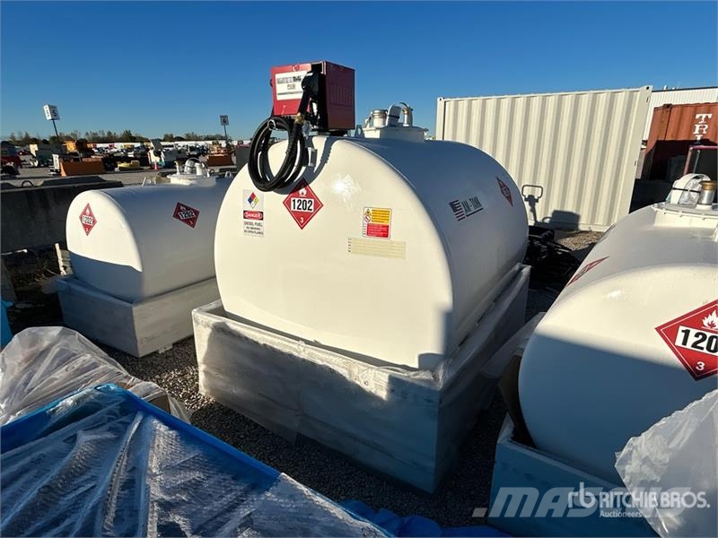 AM Tank 1000 1050 gal Skid Mounted Steel Diesel Fuel Fuel and additive tanks
