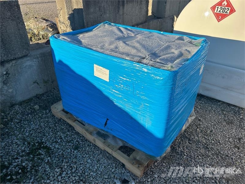 AM Tank 116 gal Portable Poly Diesel Fuel Tank (Unuse Fuel and additive tanks