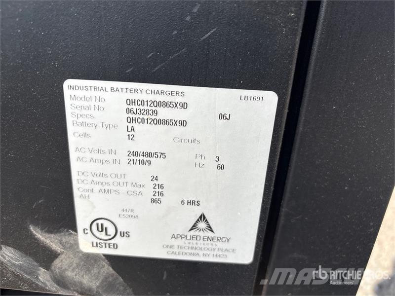 Applied LT2-12-85O Battery Charger Laturit