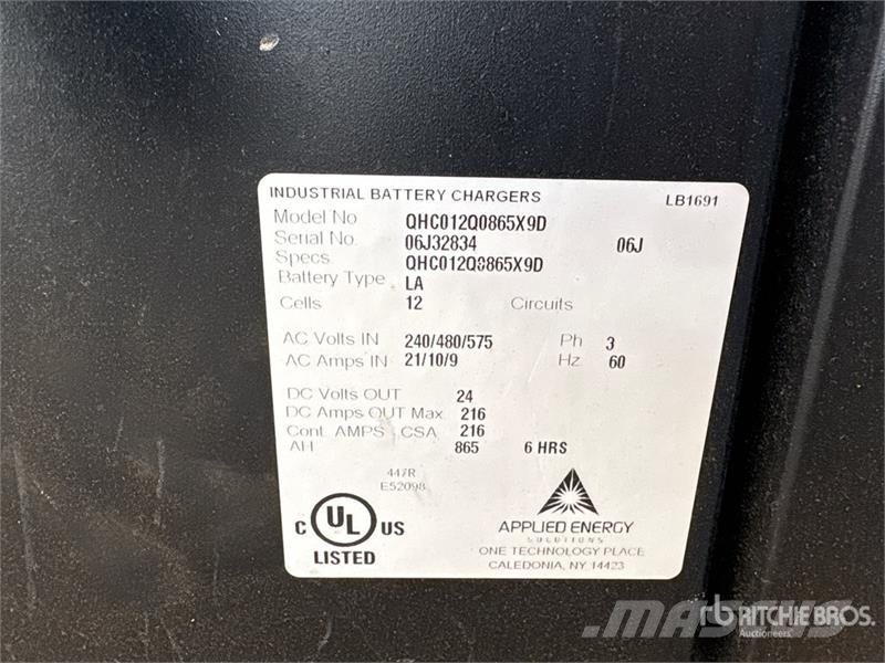 Applied QHC012Q0865X9D Battery Charger Laturit