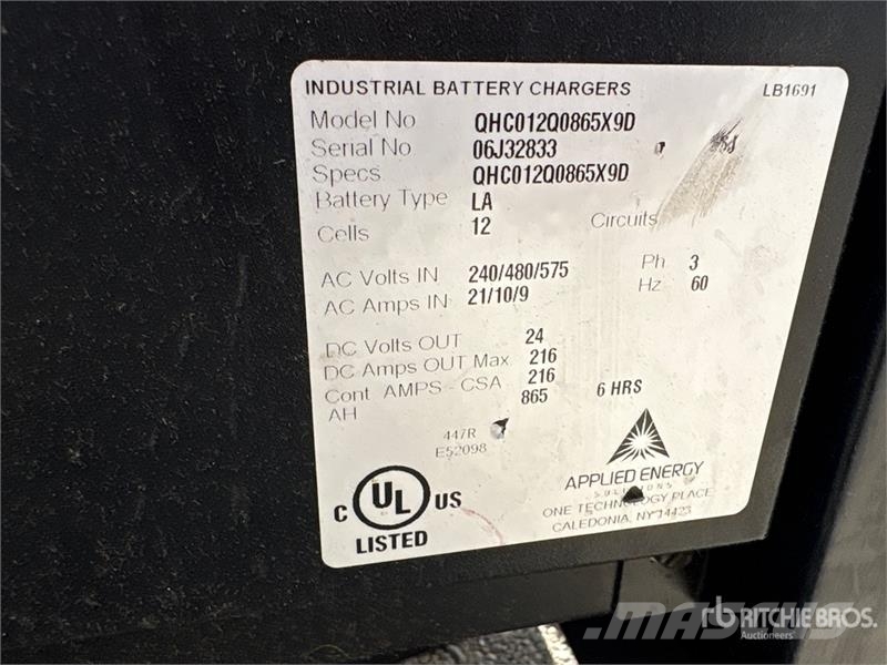 Applied QHC012Q0865X9D Battery Charger Laturit