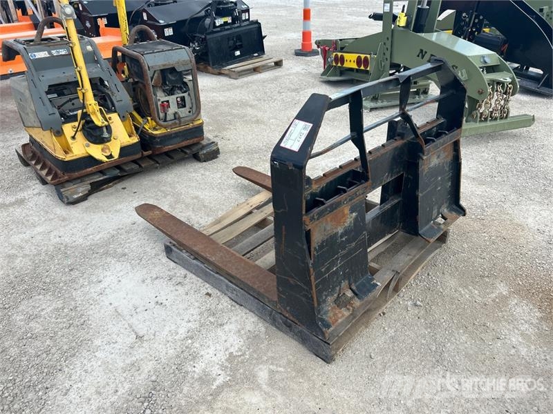 Arrow F5300 48 in Skid Steer Forks Forks