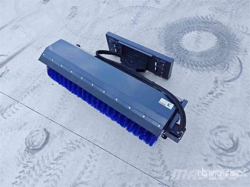 Arteer ASSB-72W 72 in Skid Steer Broom (Unused) Bürsten