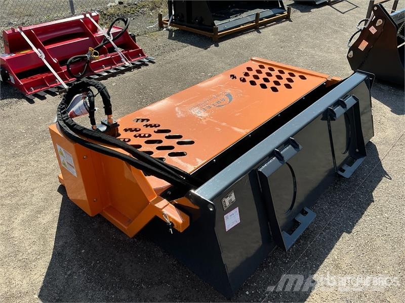 Arteer LRR-74W 74 in Skid Steer Landscape Rake (Unused) 耙與翻草機