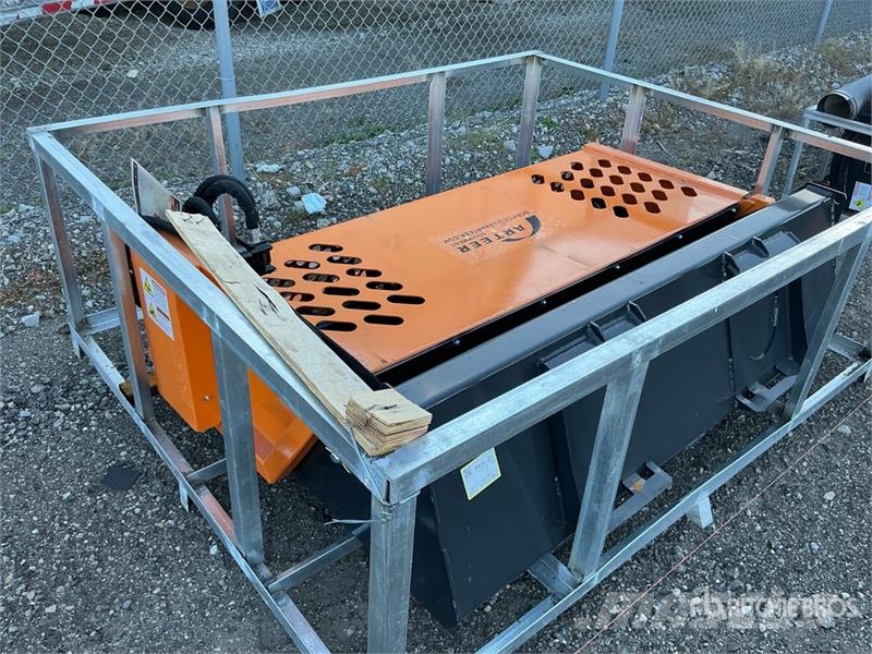 Arteer LRR-74W 74 in Skid Steer Landscape Rake (Unused) Ancinho virador