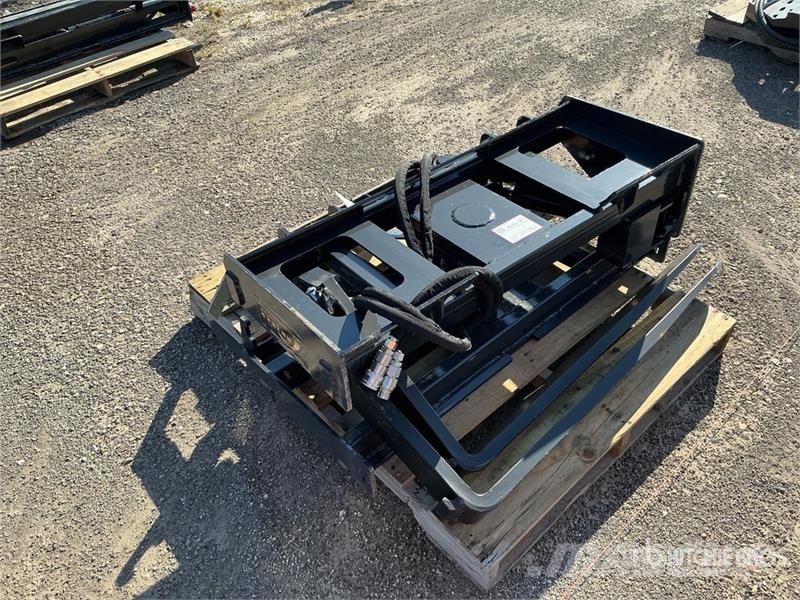 Arteer RPT-42L 48 in Hydraulic Skid Steer Forks (Unused) Forche