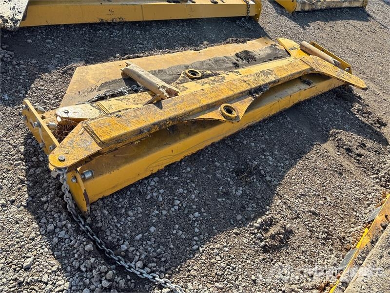 Articulated Dump Truck Tailgate Outros componentes