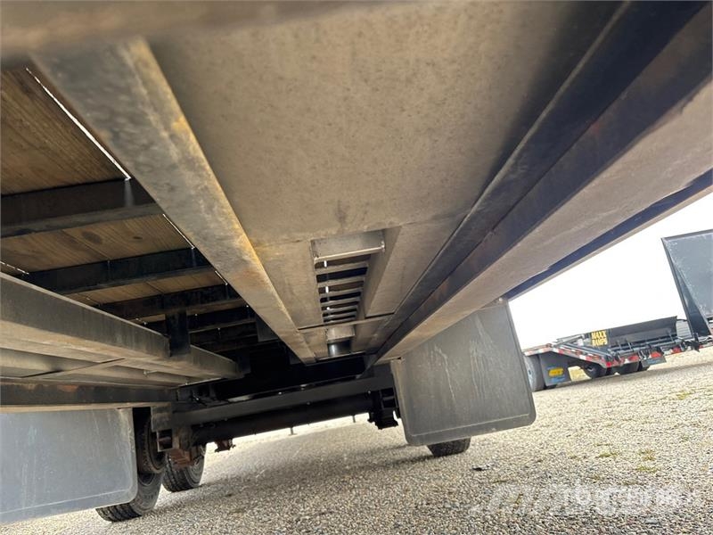 Ascend GNW40-20 STDK 40 ft T/A Gooseneck Equipment Traile Car carrier