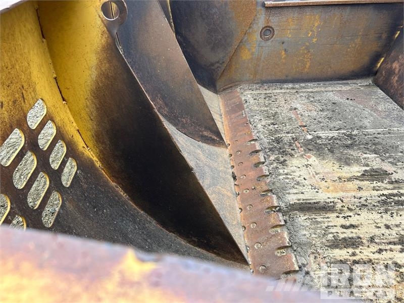 Ashland 1-200TS4 4 Tire Hydraulic Pull Scraper Скреперы