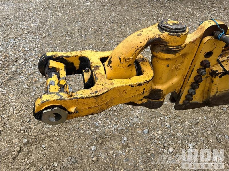 Ashland 1-200TS4 4 Tire Hydraulic Pull Scraper Скреперы