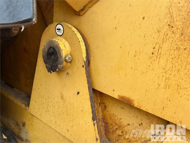 Ashland 1-200TS4 4 Tire Hydraulic Pull Scraper Скреперы