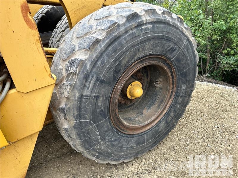 Ashland 1-200TS4 4 Tire Hydraulic Pull Scraper Скреперы