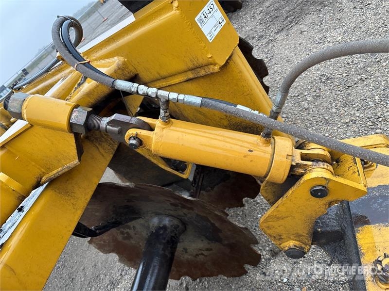 Ashland EHDW-4220-14 12 ft Offset Breaking Disc Tanierové brány