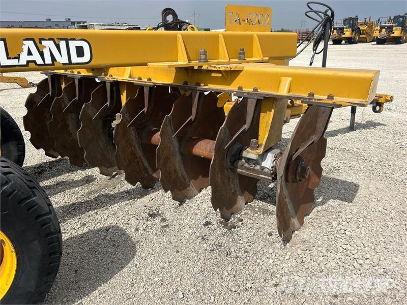 Ashland EHDW-4220-14 11 ft Offset Vertical Disc Harrow Schijveneggen