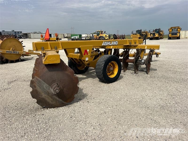 Ashland EHDW-4220-14 11 ft Offset Vertical Disc Harrow Schijveneggen