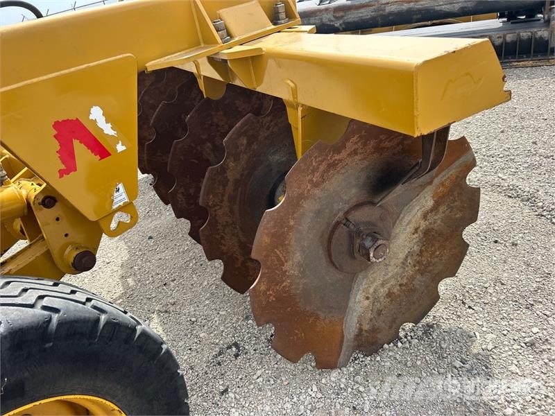 Ashland EHDW-4220-14 11 ft Offset Vertical Disc Harrow Schijveneggen