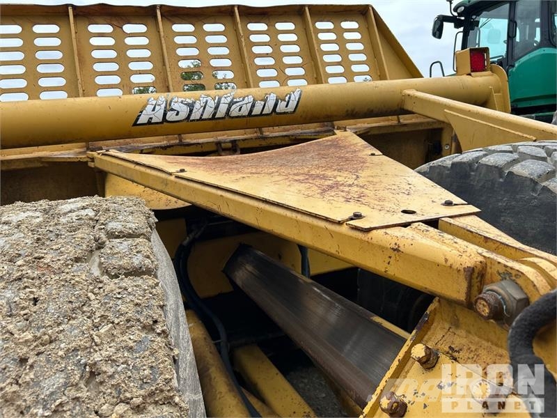 Ashland I-200TS4 4 Tire Hydraulic Pull Scraper Schaktvagnar