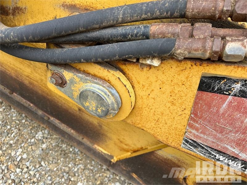 Ashland I-200TS4 4 Tire Hydraulic Pull Scraper Schaktvagnar