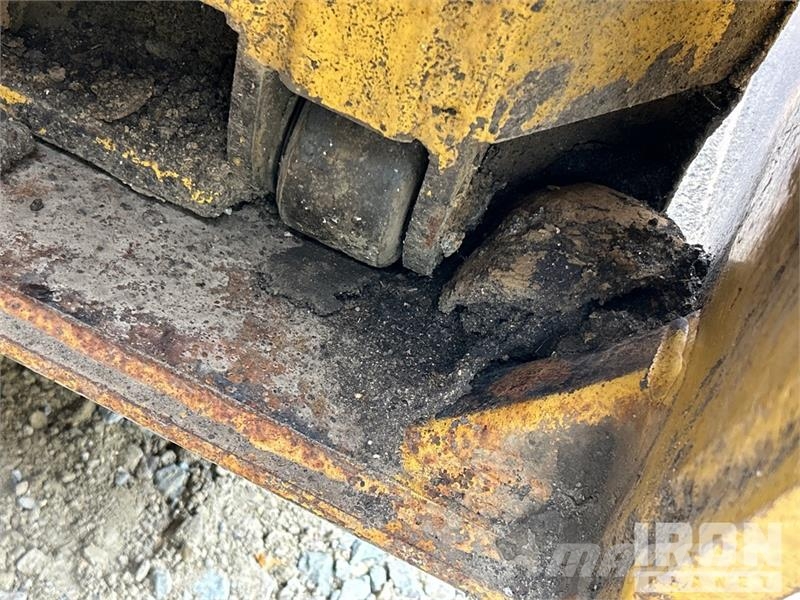Ashland I-200TS4 4 Tire Hydraulic Pull Scraper Schaktvagnar