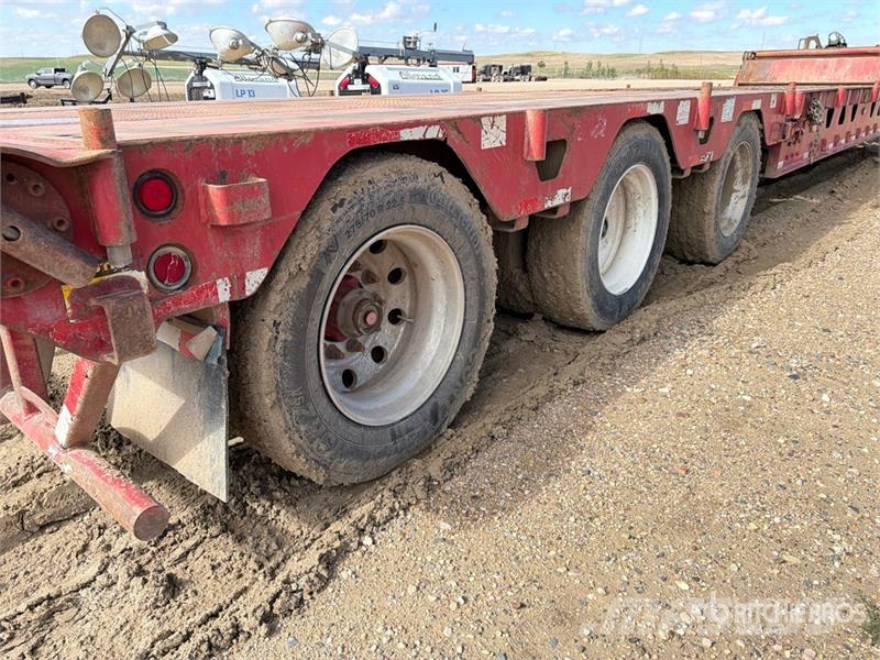 Aspen Tri/A Scissor Neck Folding Neck Trailer Lavetit