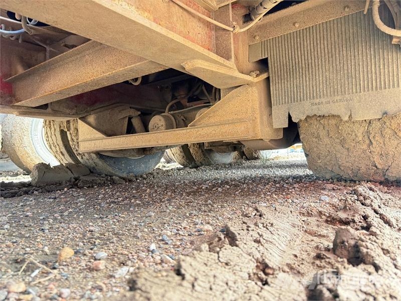 Aspen Tri/A Scissor Neck Folding Neck Trailer Lavetit